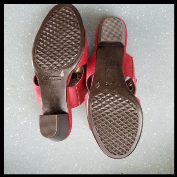Aerosoles A2 Sandal - size 8M - Picture 7 of 9